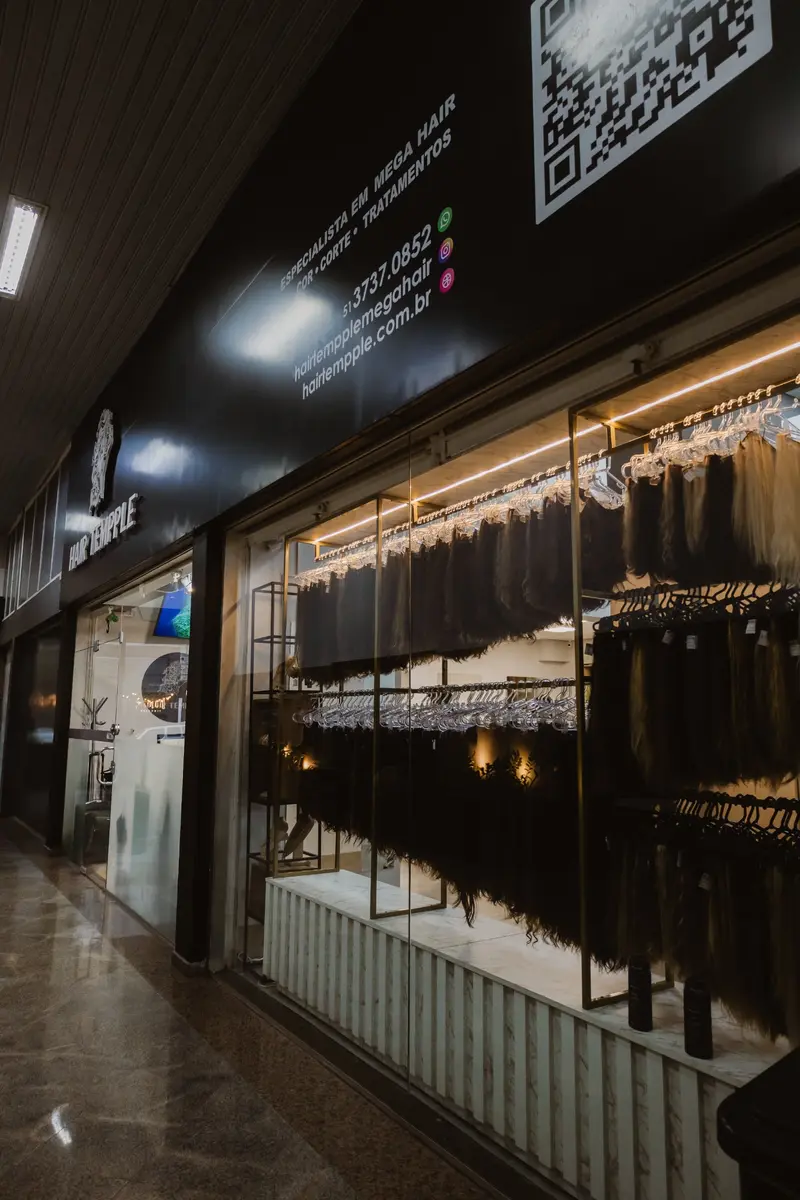 Vitrine lateral da Hair Tempple